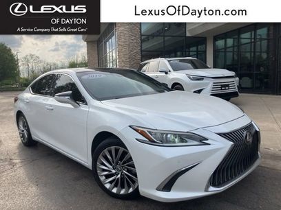 Used 2019 Lexus ES 350 Luxury w/ Accessory Package 2
