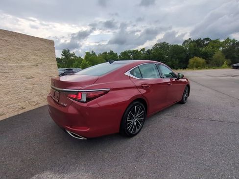 Used 2024 Lexus ES 350 w/ Premium Package FWD image 4