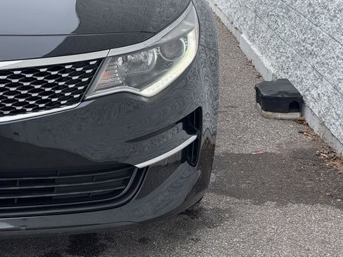 Used 2018 Kia Optima EX w/ Premium Package image 6