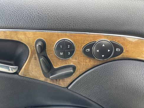 Used 2007 Mercedes-Benz E 350 Sedan image 27