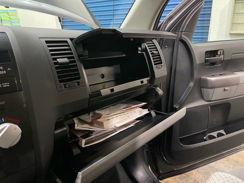 Used 2012 Toyota Tundra 4x4 Double Cab w/ Tow Pkg image 26