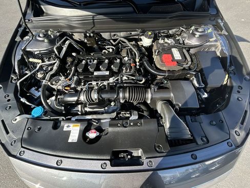 Used 2018 Honda Accord Touring image 26