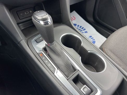 Used 2021 Chevrolet Equinox LT image 14