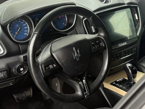 Used 2017 Maserati Ghibli S image 13