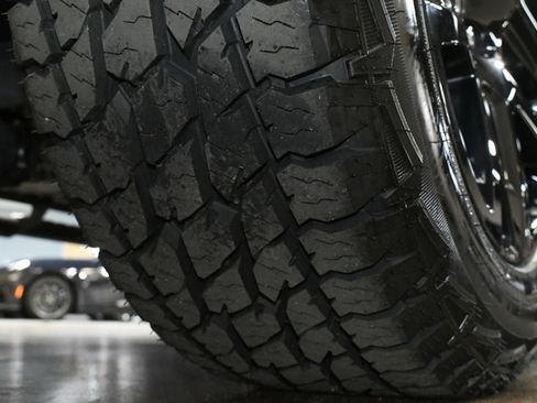 Used 2021 Chevrolet Silverado 1500 LT Trail Boss w/ Convenience Package II image 71