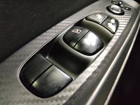 Used 2020 Nissan Sentra S FWD image 27