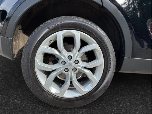 Used 2019 Land Rover Discovery Sport HSE AWD/4WD image 14