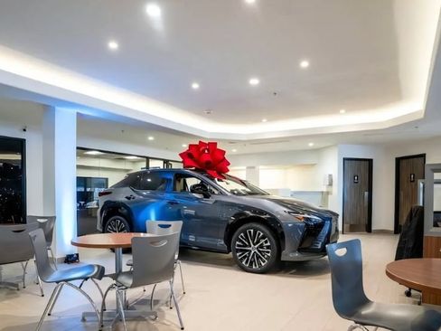Used 2023 Lexus RX 350 Premium Plus w/ Accessory Package (Z1) AWD/4WD image 20