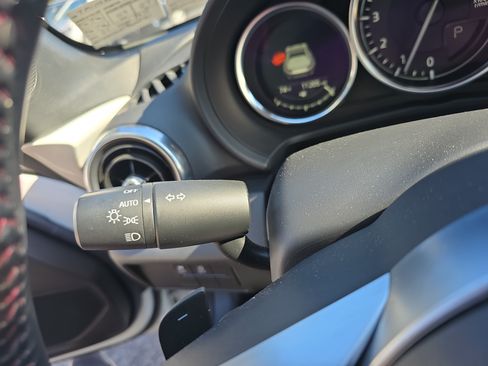 Used 2019 MAZDA MX-5 Miata RF Grand Touring RWD image 18