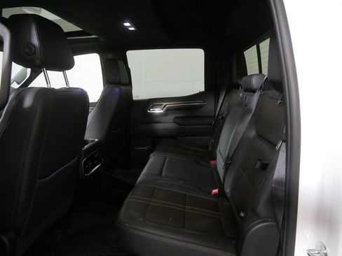 Used 2024 Chevrolet Silverado 1500 High Country w/ High Country Premium Package AWD/4WD image 23