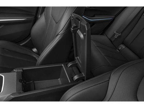 Used 2026 BMW 330i xDrive Sedan w/ Premium Package AWD/4WD image 16