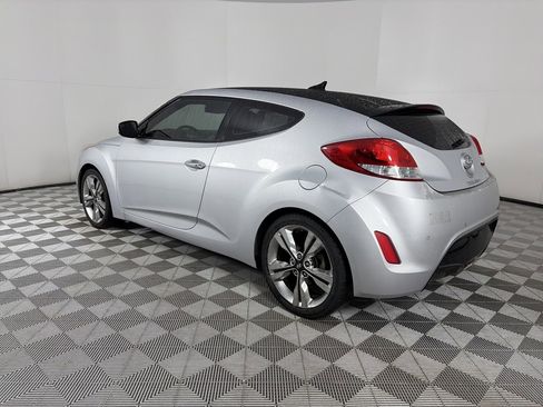 Used 2016 Hyundai Veloster w/ Option Group 03 image 5