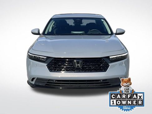 Used 2024 Honda Accord Touring image 9