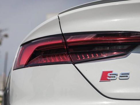 Used 2018 Audi S5 Premium Plus w/ Navigation Package AWD/4WD image 29