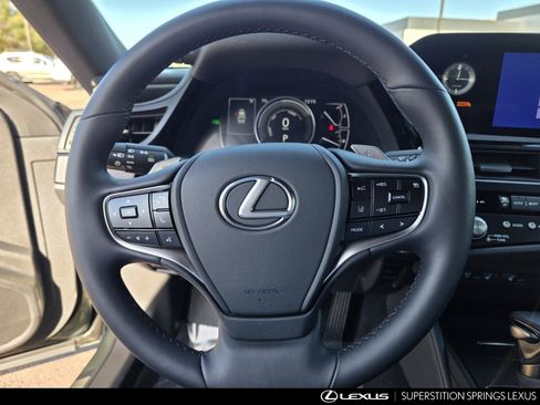 Certified 2025 Lexus ES 300h w/ Premium Package image 25