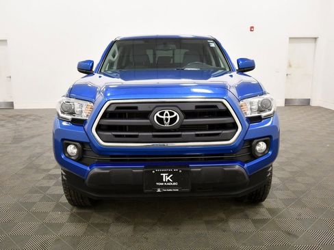 Used 2017 Toyota Tacoma SR5 image 11