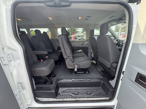 Used 2016 Ford Transit 350 XLT RWD image 29