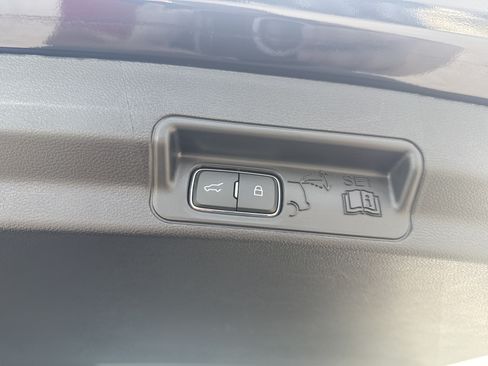 Used 2025 Ford Explorer ST-Line w/ Premium Package RWD image 20