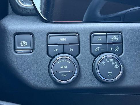 New 2026 Chevrolet Silverado 1500 LT w/ All Star Edition Plus image 31