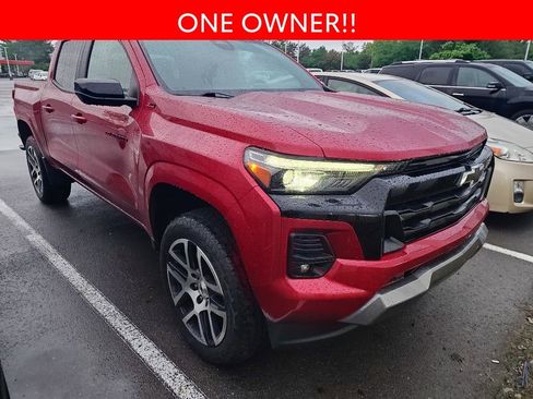 Used 2023 Chevrolet Colorado Z71 w/ Z71 Convenience Package 2 AWD/4WD image 3