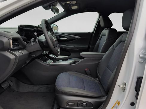 New 2026 Buick Envista Sport Touring w/ Convenience I Package FWD image 21