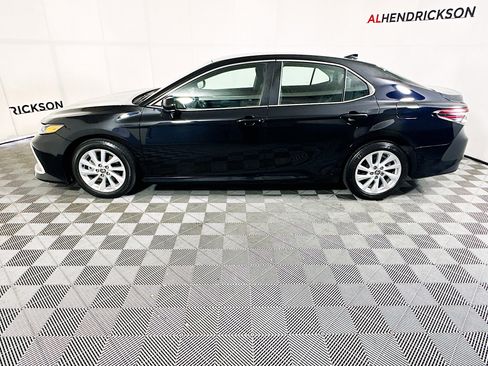 Used 2023 Toyota Camry LE image 6