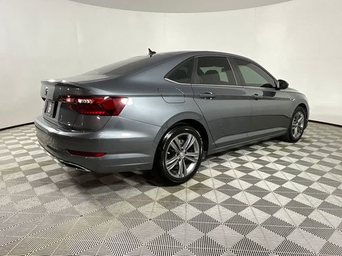 Used 2021 Volkswagen Jetta image 4