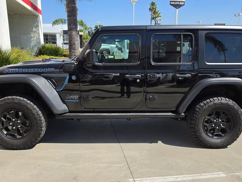 Used 2023 Jeep Wrangler Unlimited Rubicon 4xe AWD/4WD image 3
