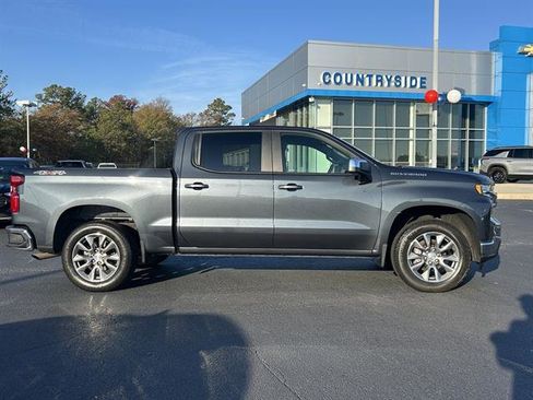 Used 2022 Chevrolet Silverado 1500 LT image 4