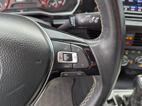 Used 2020 Volkswagen Jetta R-Line FWD image 17