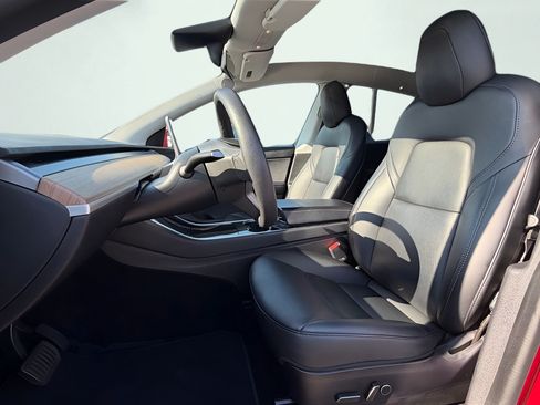 Used 2021 Tesla Model Y 2WD image 17