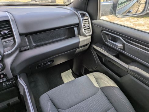 Used 2022 RAM 1500 Big Horn RWD image 16
