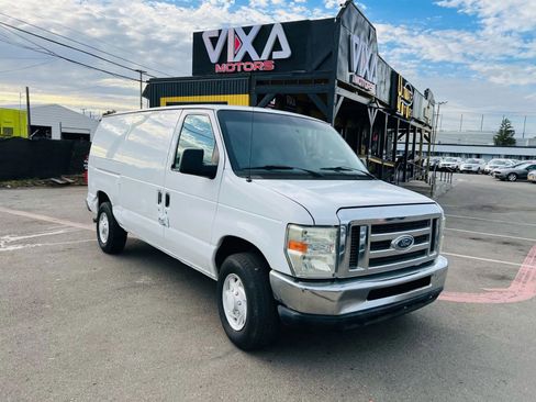 Used 2008 Ford E-250 and Econoline 250 image 3