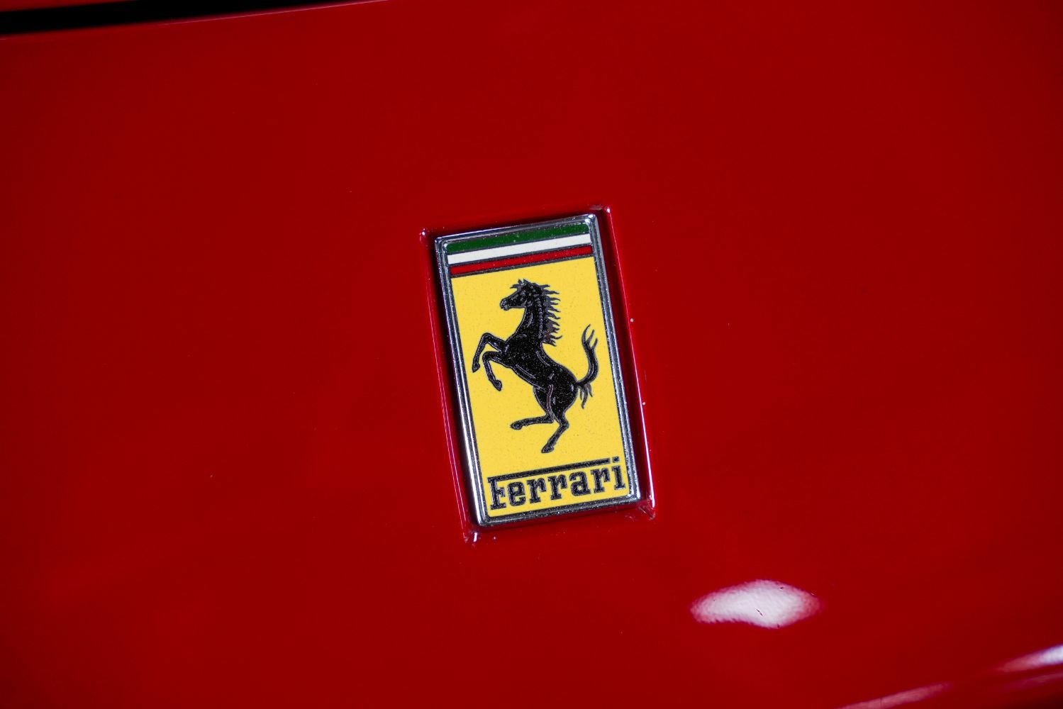 Used 2016 Ferrari 488 GTB RWD image 13