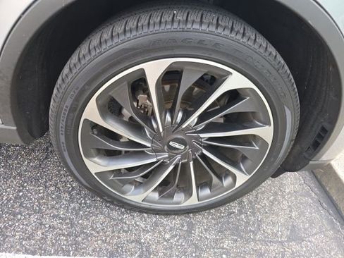 Used 2022 Lincoln Aviator Reserve w/ Equipment Group 201A image 8