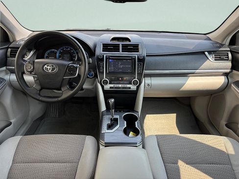 Used 2012 Toyota Camry XLE FWD image 25