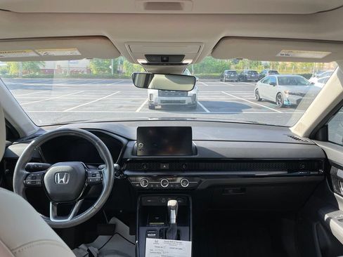 Used 2023 Honda CR-V EX-L image 5