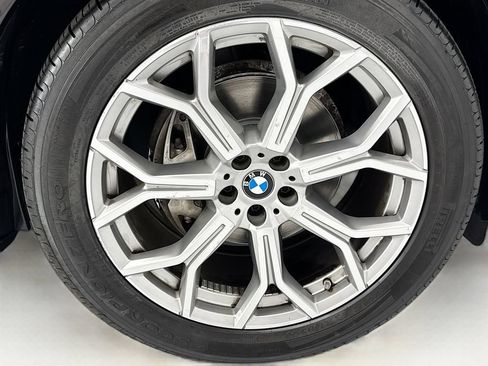 Used 2022 BMW X7 xDrive40i w/ Executive Package AWD/4WD image 31