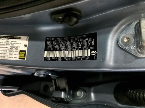 Used 2024 Toyota Corolla LE FWD image 37