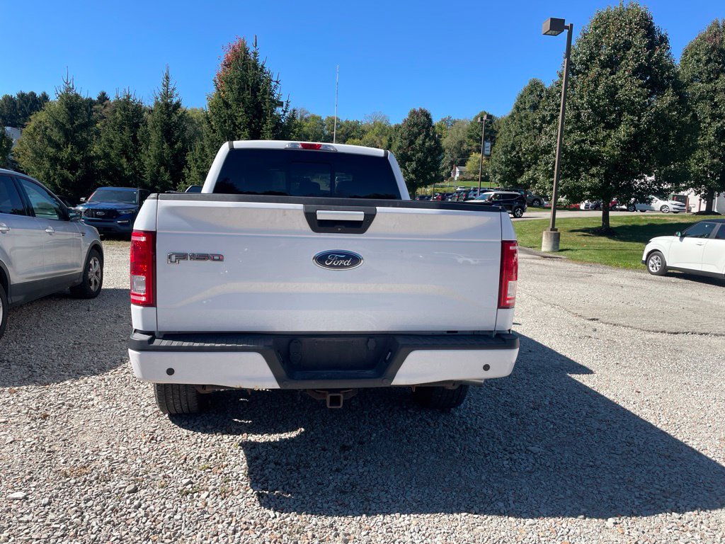 Used 2017 Ford F150 XLT w/ Equipment Group 302A Luxury AWD/4WD image 4