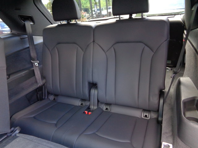 Used 2025 Audi Q7 3.0T Premium Plus AWD/4WD image 18