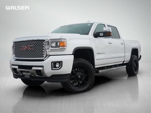 Used 2016 GMC Sierra 2500 Denali w/ Driver Alert Package image 1