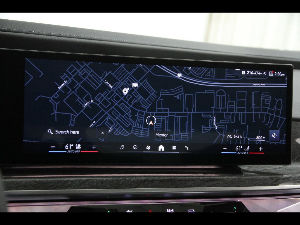 Used 2024 BMW 760i xDrive AWD/4WD image 11