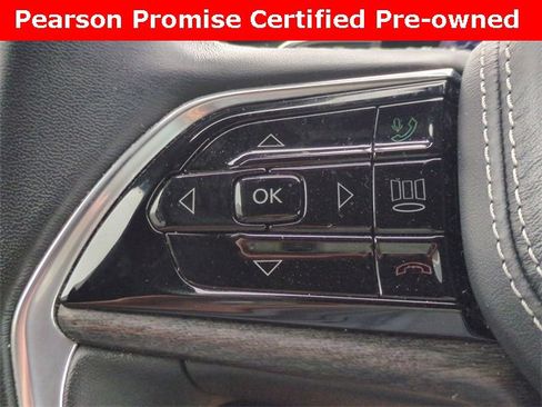 Used 2022 Jeep Grand Cherokee Overland w/ Luxury Tech Group IV image 26