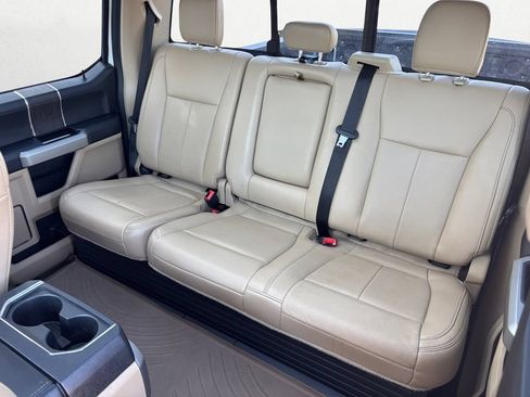 Used 2020 Ford F250 Lariat w/ Lariat Ultimate Package AWD/4WD image 9