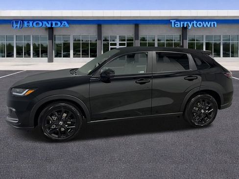 New 2025 Honda HR-V Sport image 2