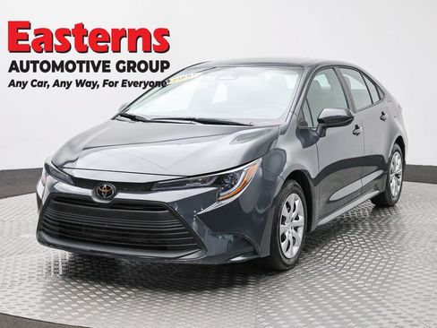 Used 2026 Toyota Corolla LE FWD image 1