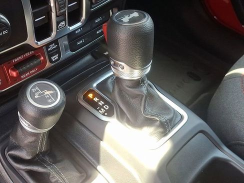 New 2025 Jeep Wrangler Unlimited Rubicon image 7