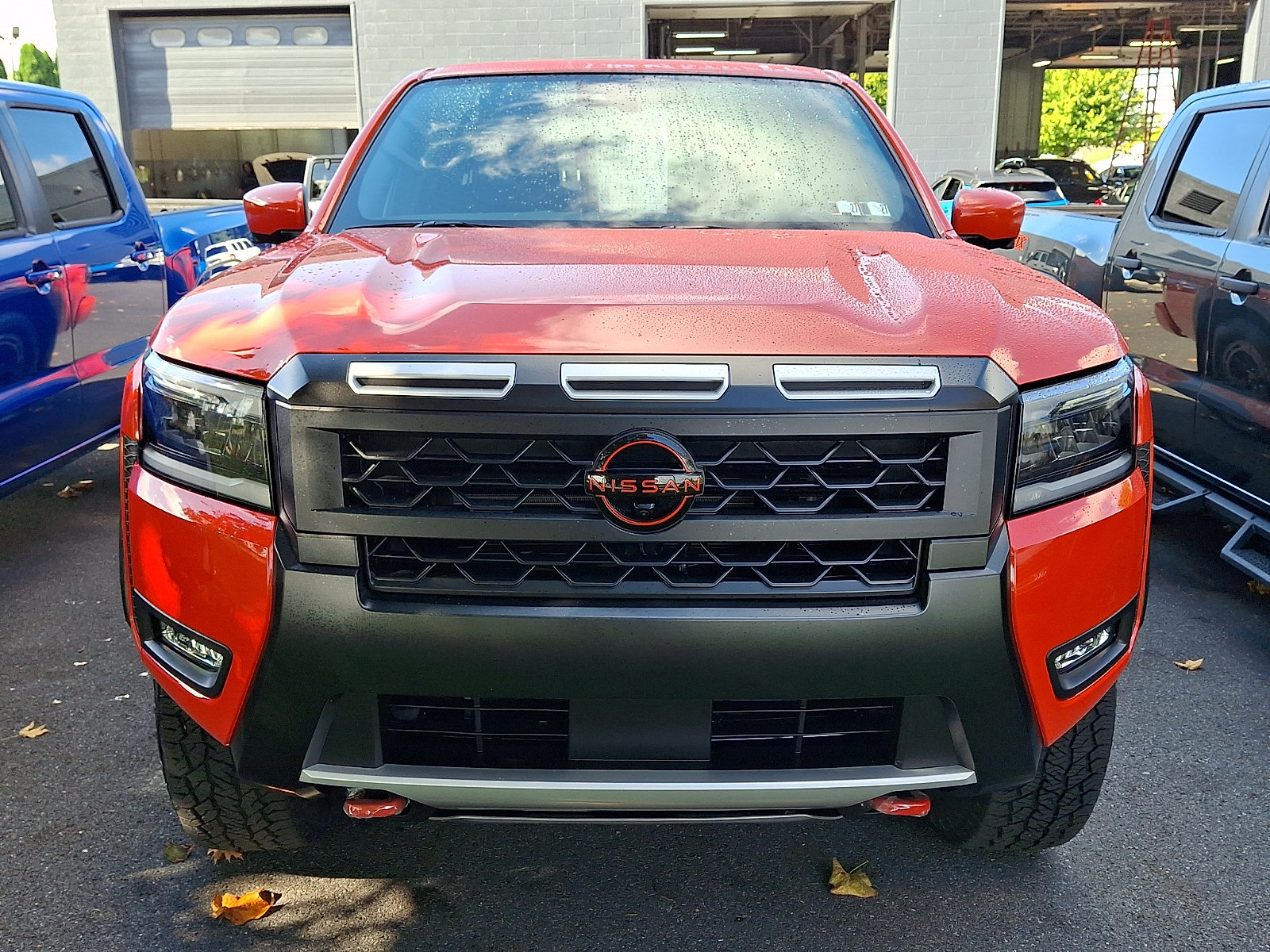 New 2027 Nissan Frontier PRO-4X w/ Pro Convenience Package AWD/4WD image 2