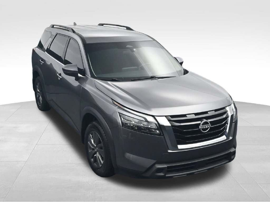 Used 2024 Nissan Pathfinder SV FWD image 40
